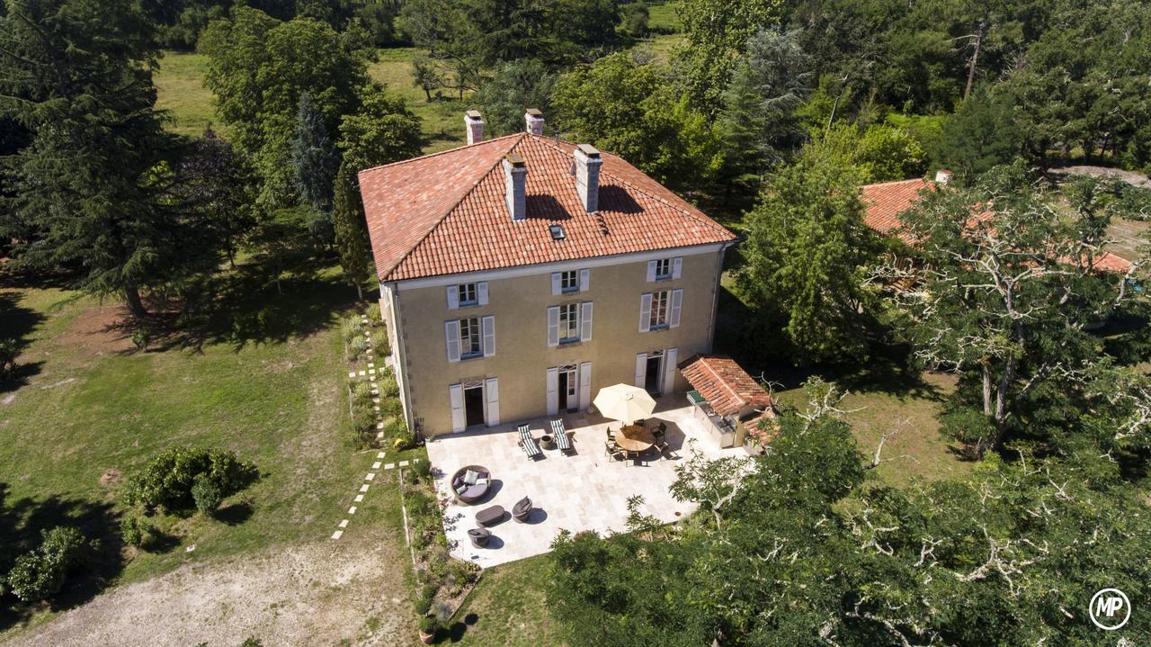 Lou Castet de Lussolle - Chambres d'hôtes Losse Exterior foto